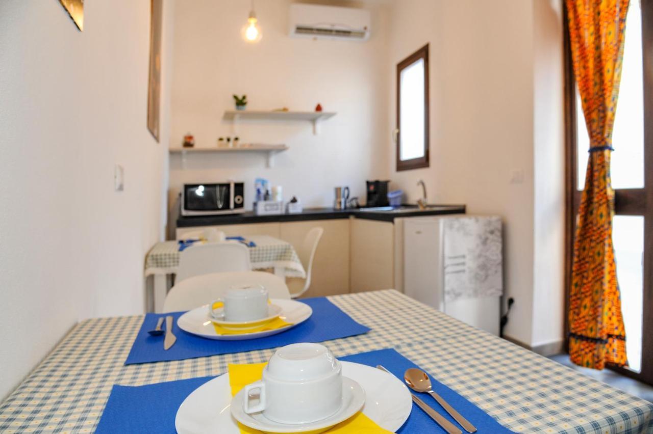 Casa Lele Bed and Breakfast Noto Exteriör bild